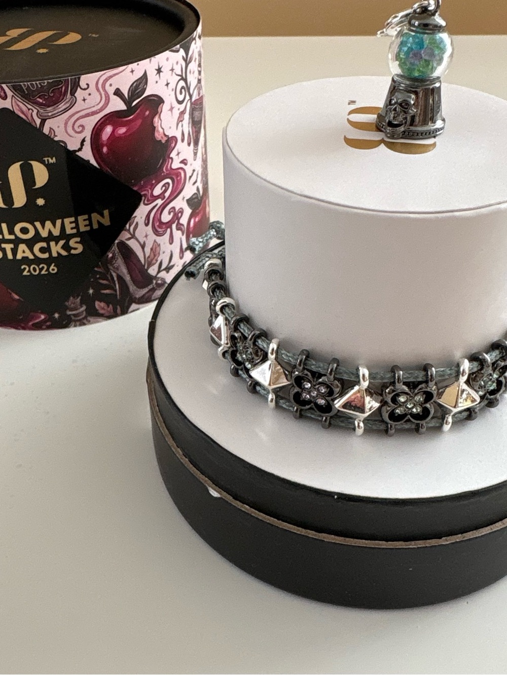 Bomb Party Halloween Stacks26 Spooky Bubblegum Machine Bracelet & Charm ST63585